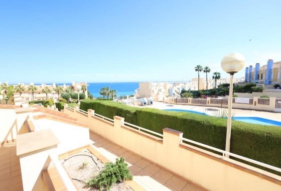 Resale - Apartment - Orihuela Costa - Campoamor