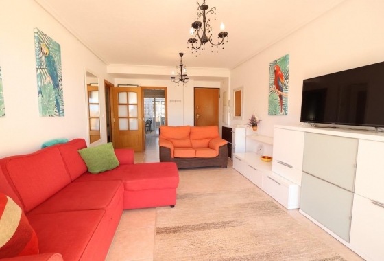 Resale - Apartment - Orihuela Costa - Campoamor