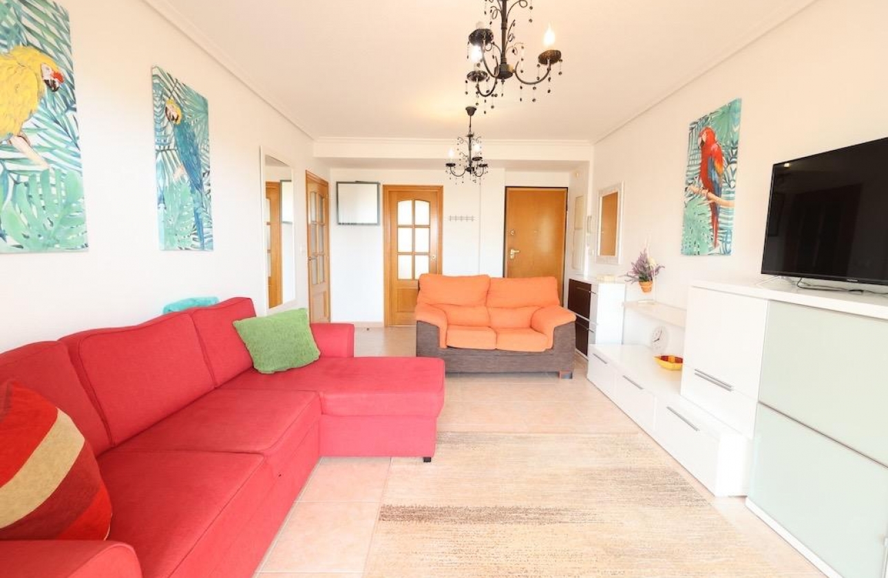 Resale - Apartment - Orihuela Costa - Campoamor