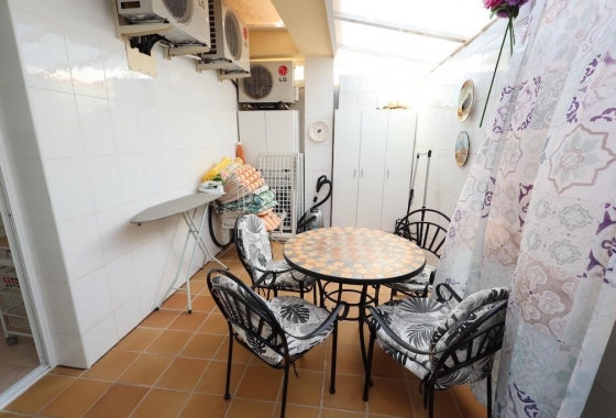 Resale - Apartment - Orihuela Costa - Campoamor