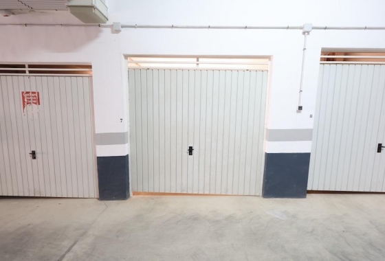 Resale - Apartment - Orihuela Costa - Campoamor