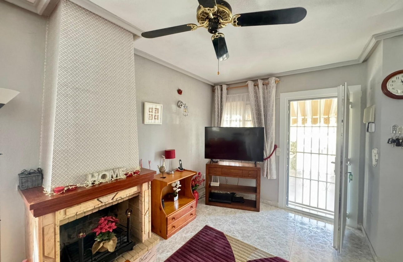 Rynek wtórny - Villa - Torrevieja - Los Altos