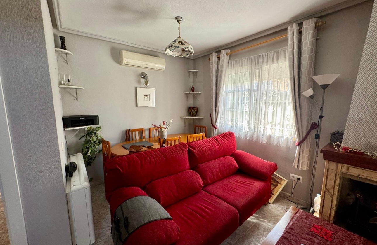 Rynek wtórny - Villa - Torrevieja - Los Altos