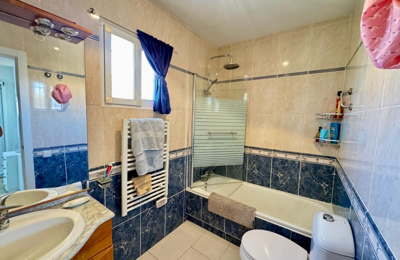 Rynek wtórny - Villa - Torrevieja - Los Altos