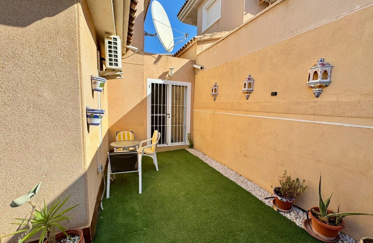 Rynek wtórny - Villa - Torrevieja - Los Altos