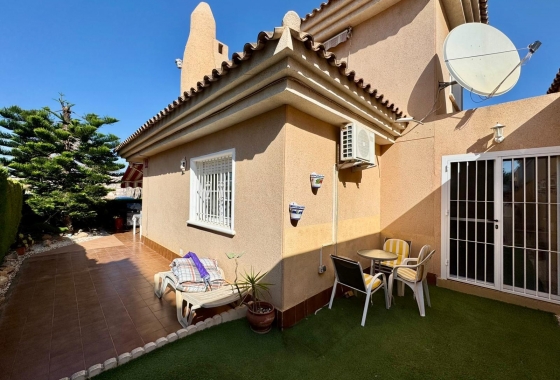 Rynek wtórny - Villa - Torrevieja - Los Altos