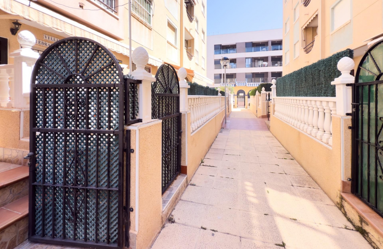 Rynek wtórny - Apartament - Torrevieja - La Mata