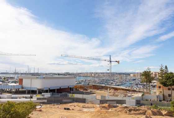 Resale - Apartment - Torrevieja - Paseo maritimo