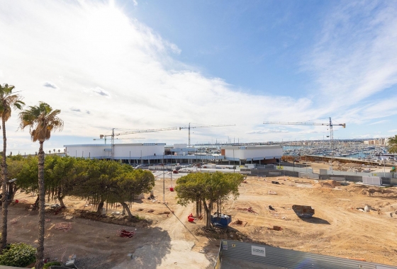 Resale - Apartment - Torrevieja - Paseo maritimo