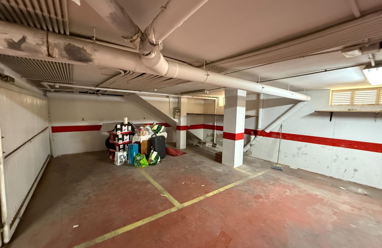 Wynajem długoterminowy - Garaż - Torrevieja - Centro