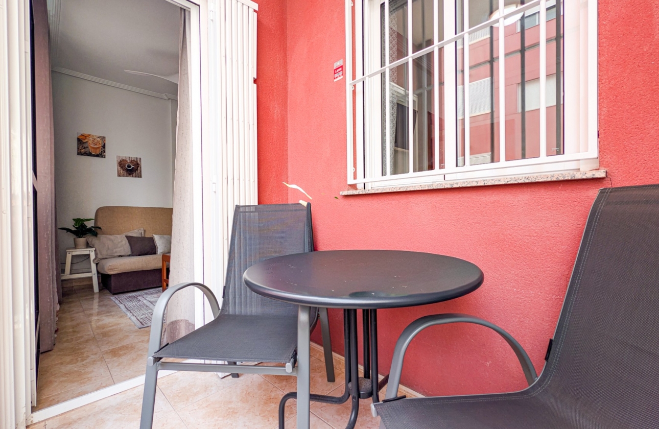 Resale - Apartment - Torrevieja - Parque de las Naciones