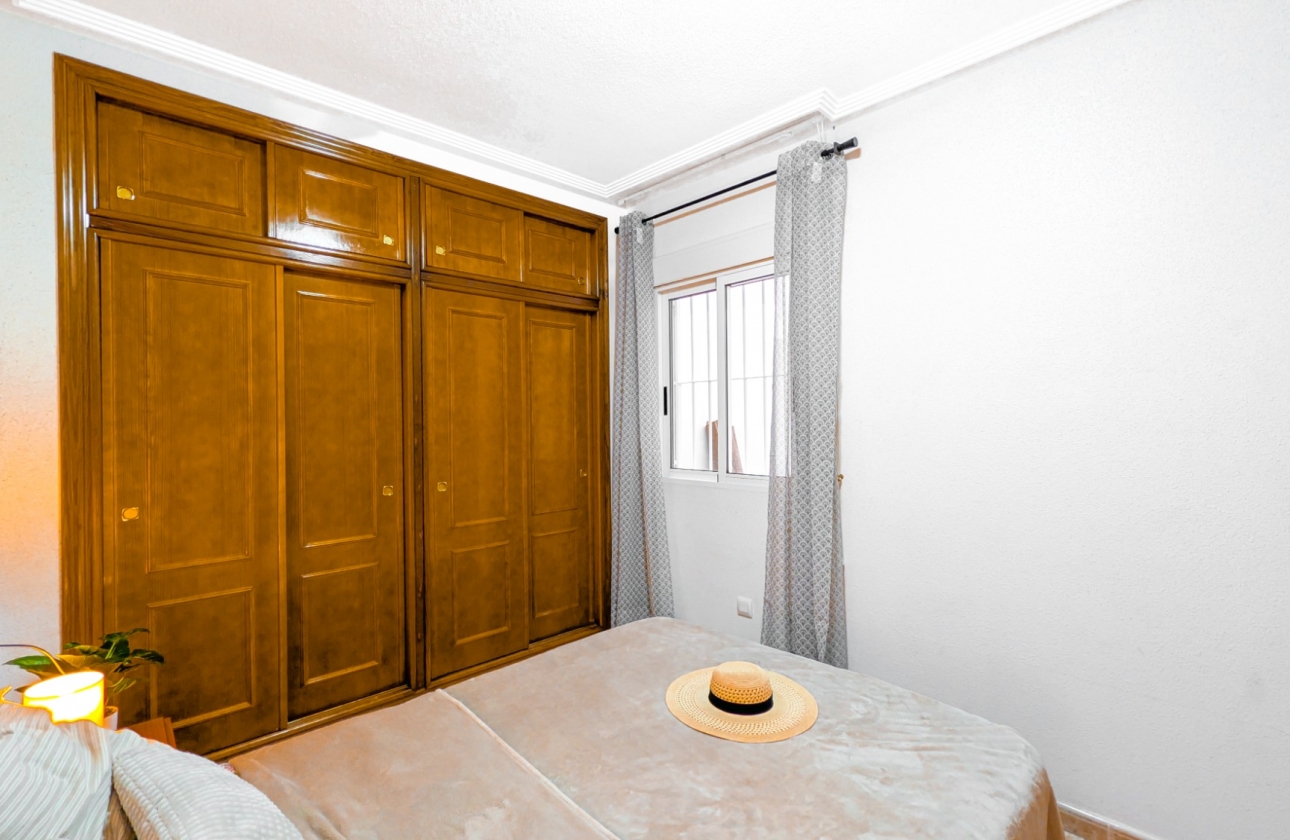 Resale - Apartment - Torrevieja - Parque de las Naciones