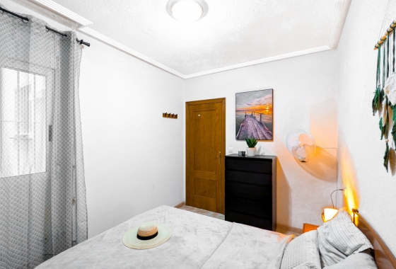 Resale - Apartment - Torrevieja - Parque de las Naciones