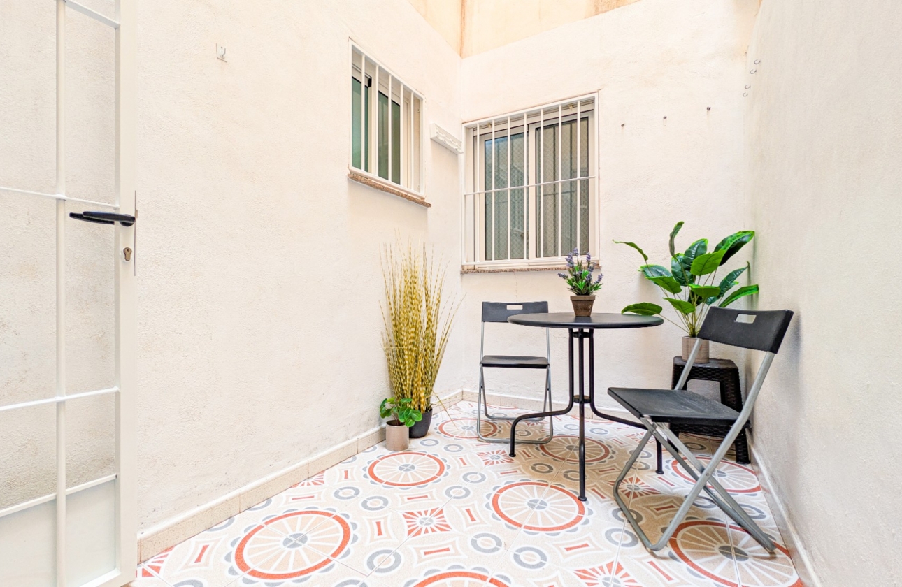 Resale - Apartment - Torrevieja - Parque de las Naciones