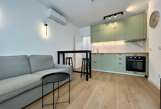 Resale - Apartment - San Miguel de Salinas - Las Filipinas