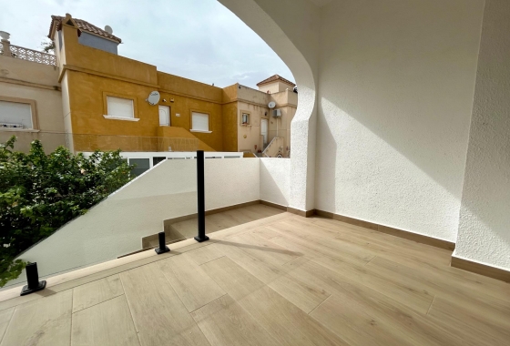 Resale - Apartment - San Miguel de Salinas - Las Filipinas