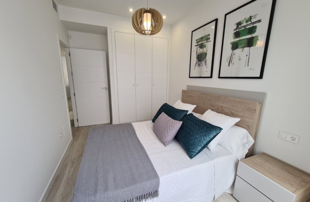 Rynek pierwotny - Szeregowiec - Denia - Avileses