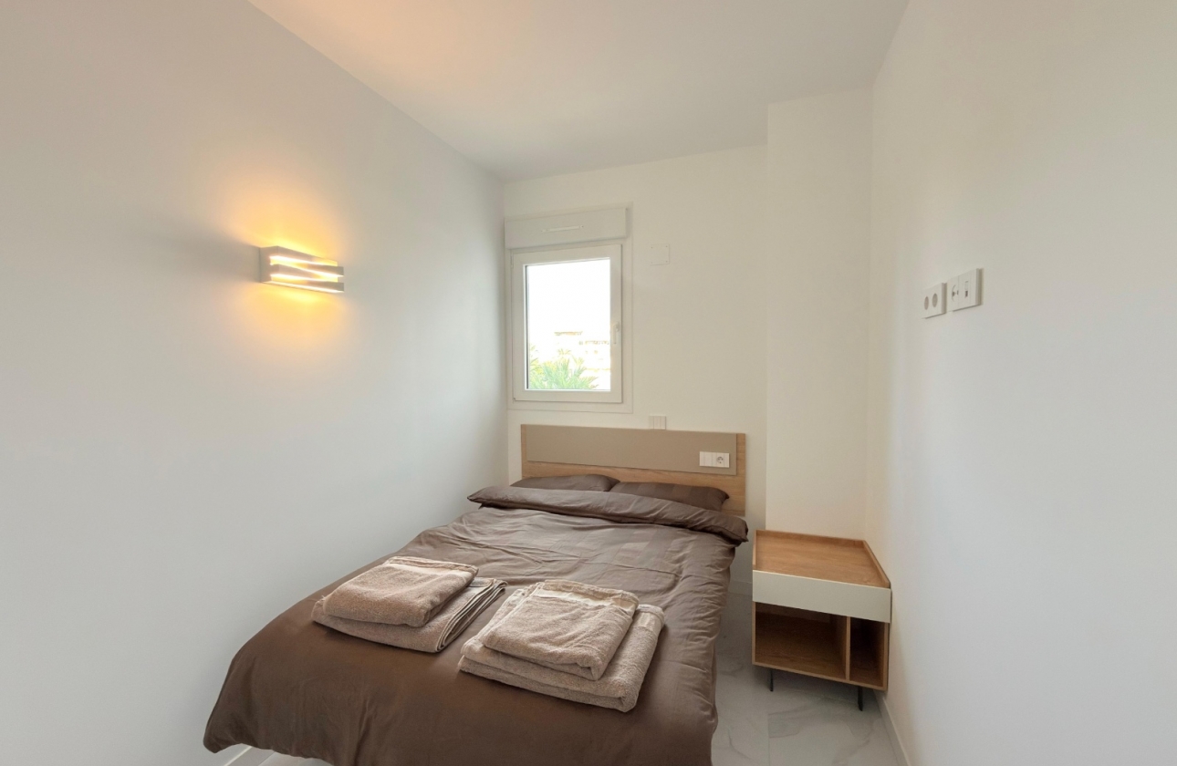 Wynajem długoterminowy - Apartament - Torrevieja - Punta Prima