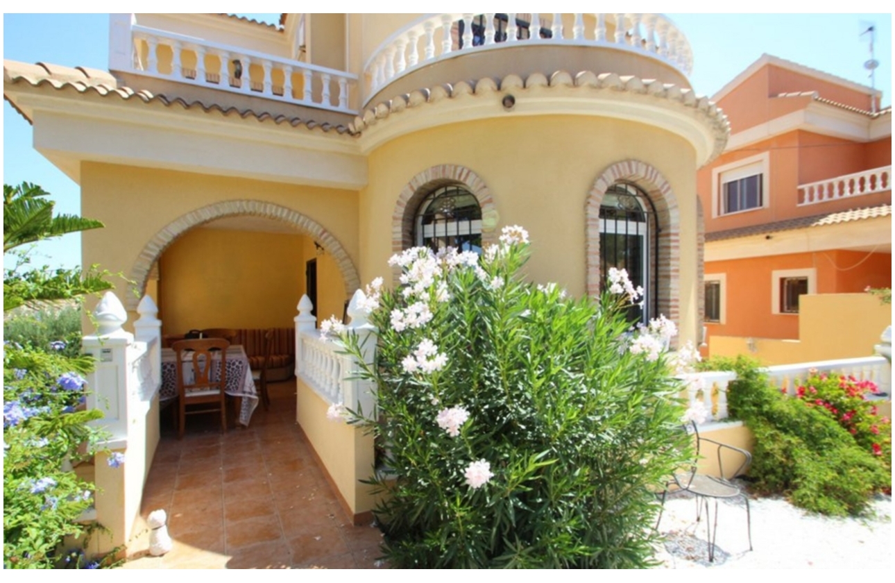 Rynek wtórny - Villa - Orihuela Costa - Villamartín