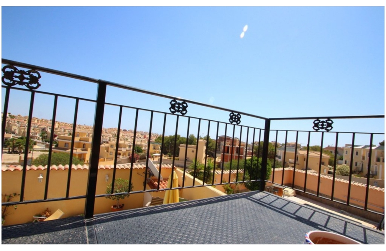 Rynek wtórny - Villa - Orihuela Costa - Villamartín