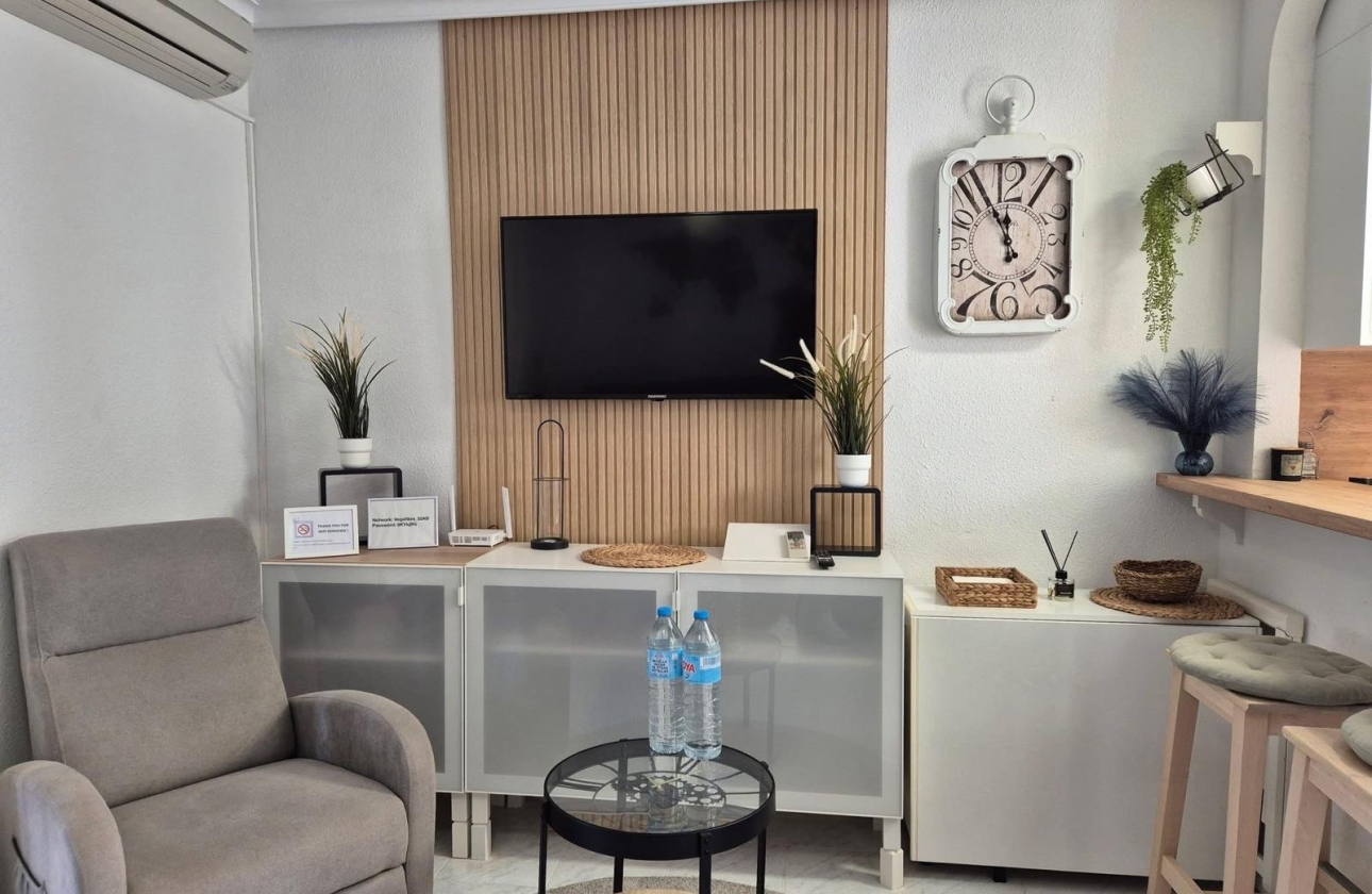 Rynek wtórny - Studio/Kawalerka - Torrevieja - La Mata