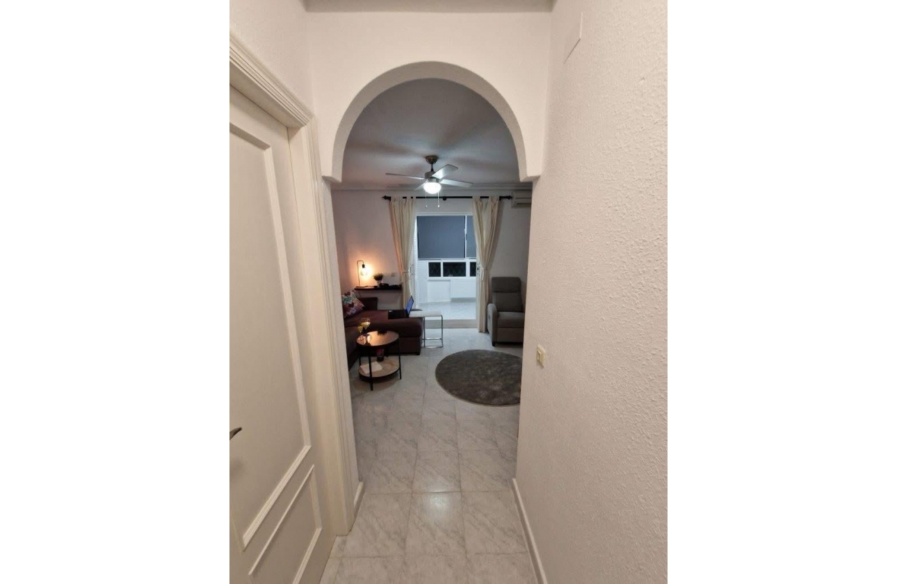 Rynek wtórny - Studio/Kawalerka - Torrevieja - La Mata