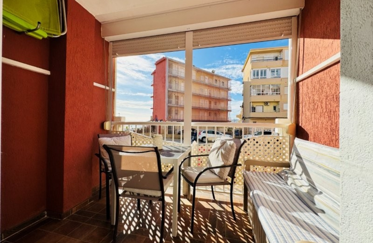 Rynek wtórny - Apartament - Torrevieja - Puerto Romano