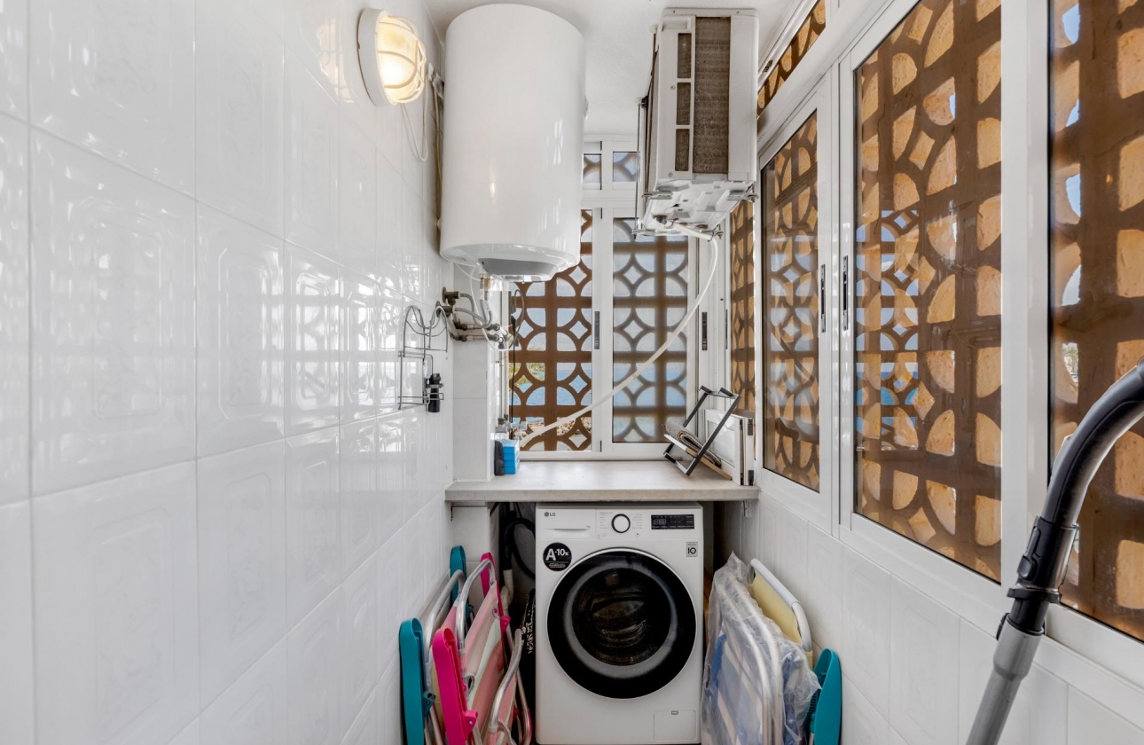 Resale - Apartment - Torrevieja - Playa del Cura