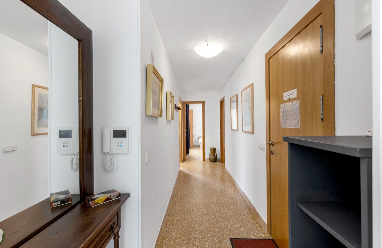 Resale - Apartment - Torrevieja - Playa del Cura