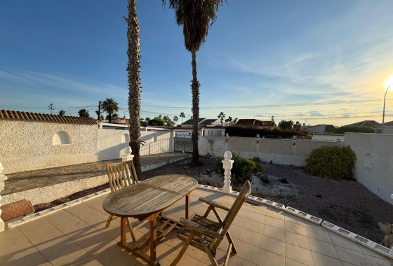 Rynek wtórny - Villa - Torrevieja - San Luis