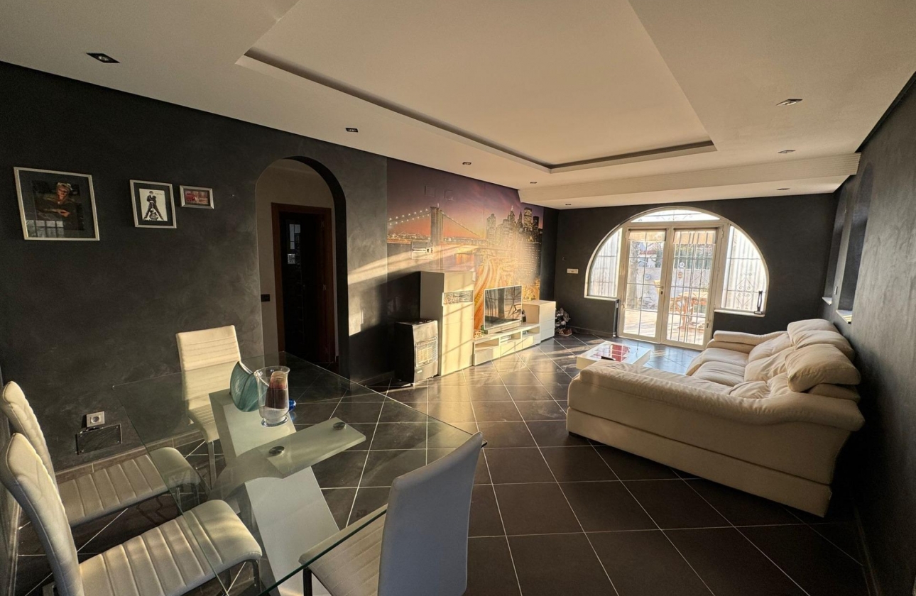 Rynek wtórny - Villa - Torrevieja - San Luis