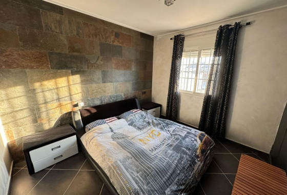 Rynek wtórny - Villa - Torrevieja - San Luis