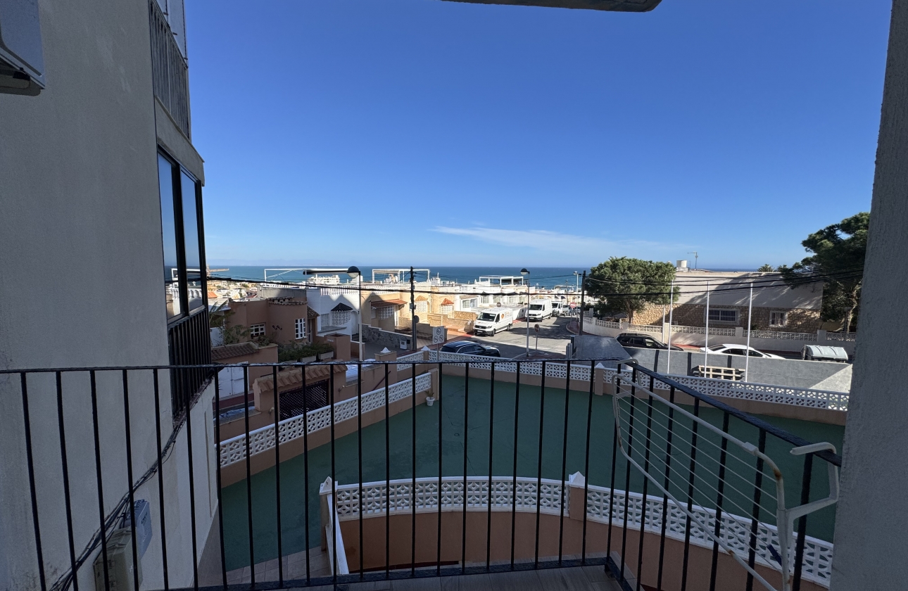 Resale - Apartment - Torrevieja - La Mata
