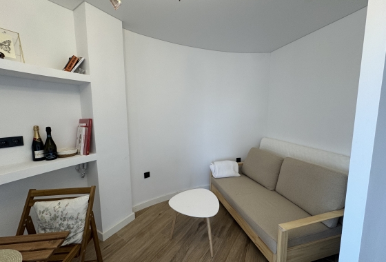 Resale - Apartment - Torrevieja - La Mata