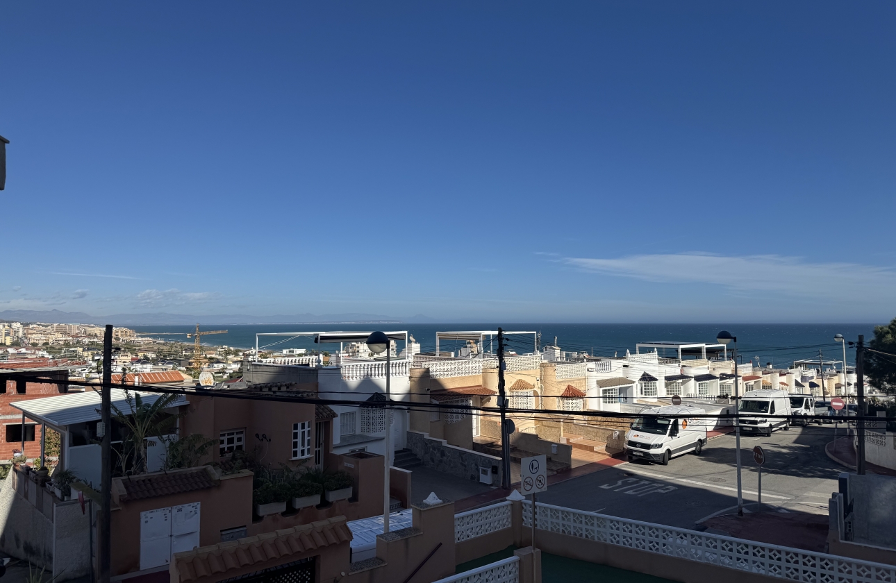 Resale - Apartment - Torrevieja - La Mata
