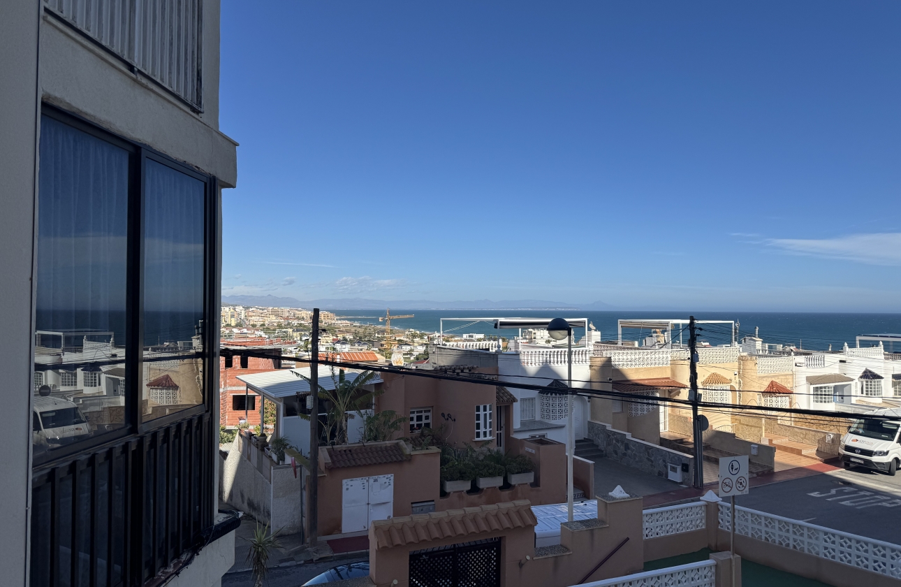 Resale - Apartment - Torrevieja - La Mata
