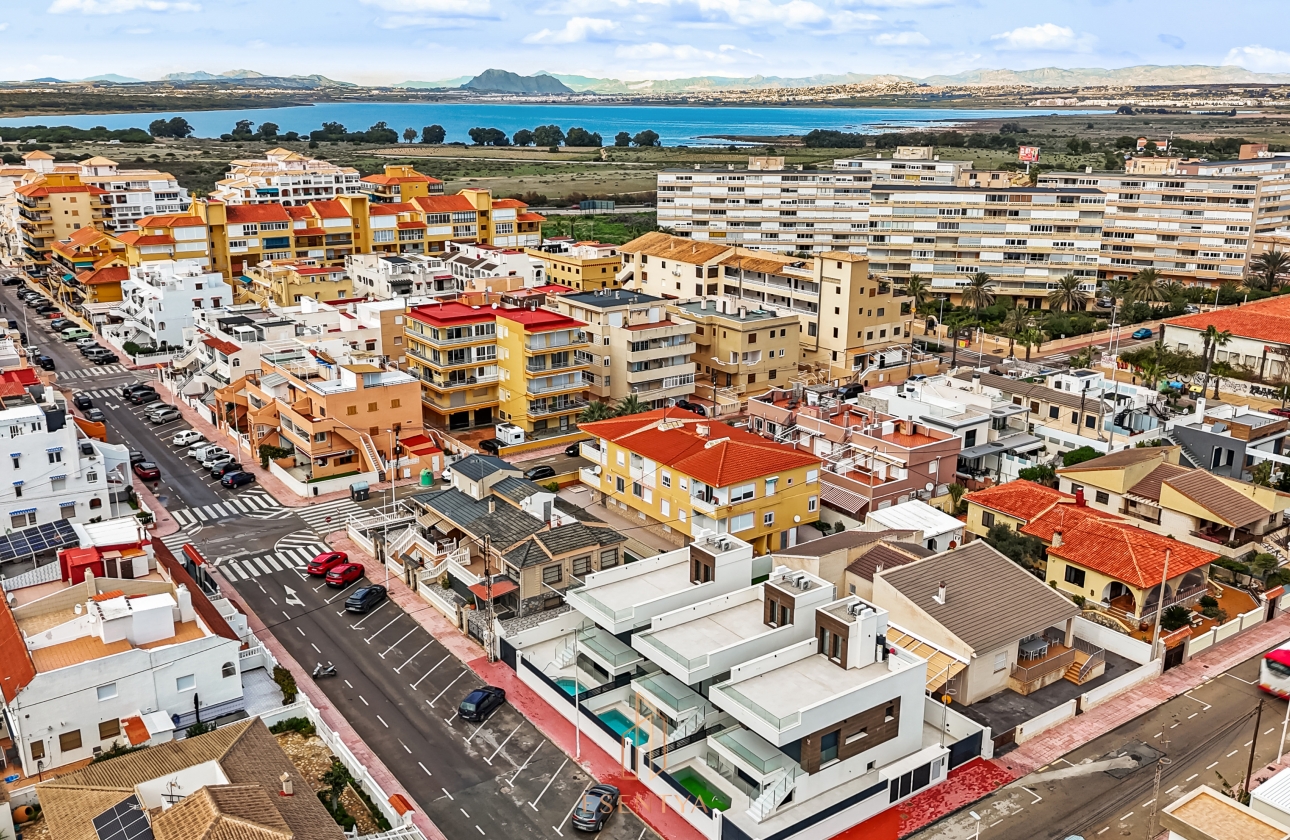 Reventa - Villa - Torrevieja - La Mata