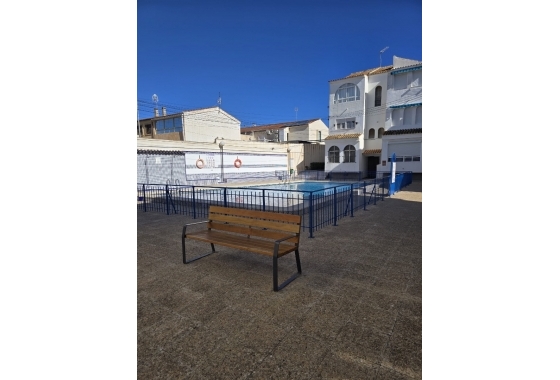 Wynajem długoterminowy - Apartament - Torrevieja - Playa De Los Naufragos