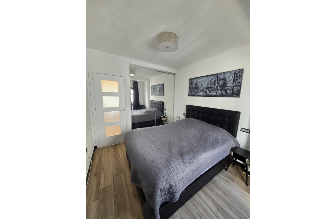 Wynajem długoterminowy - Apartament - Torrevieja - Playa De Los Naufragos