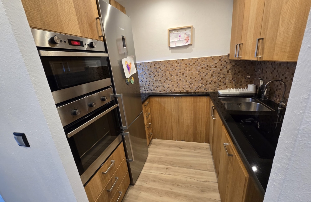 Wynajem długoterminowy - Apartament - Torrevieja - Playa De Los Naufragos