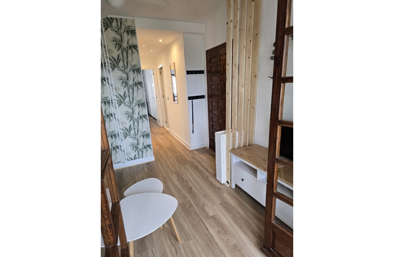 Wynajem długoterminowy - Apartament - Torrevieja - Playa De Los Naufragos