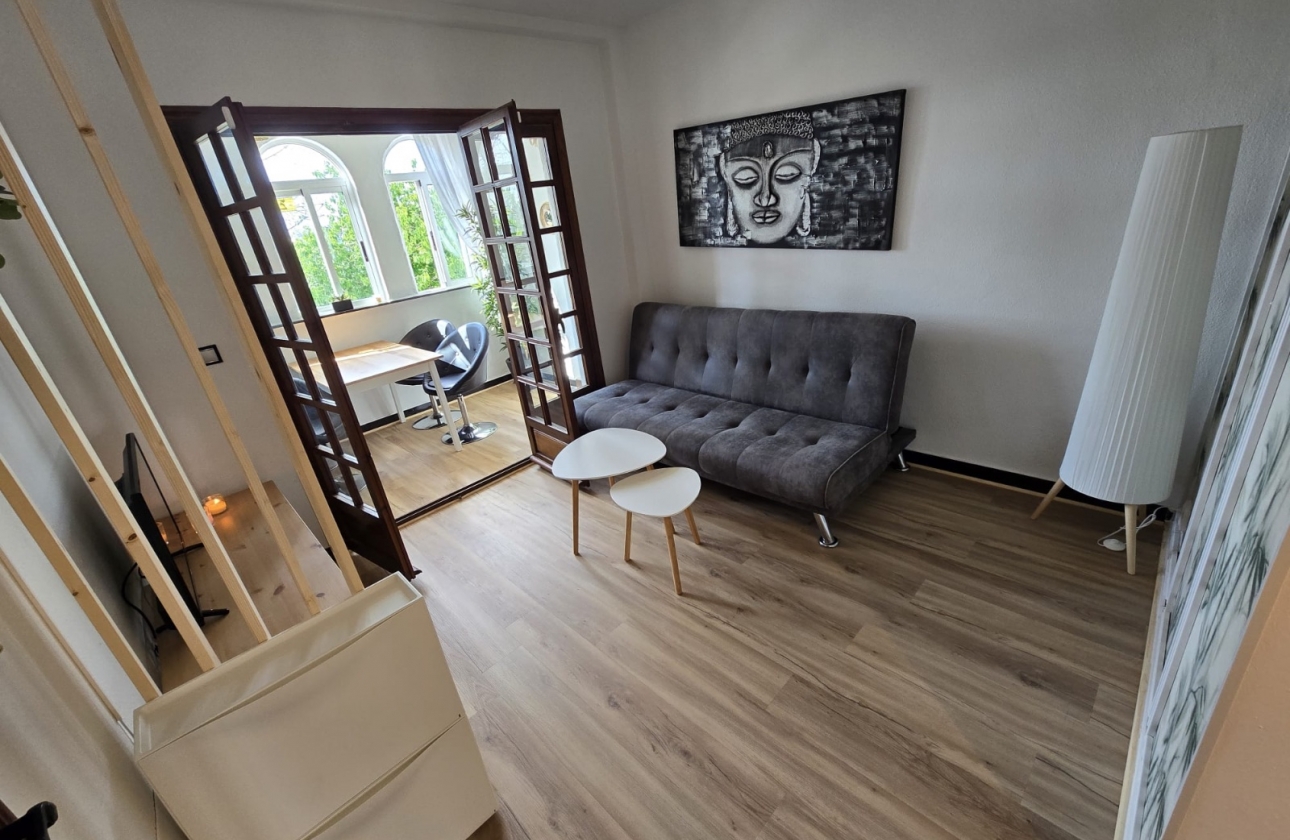 Wynajem długoterminowy - Apartament - Torrevieja - Playa De Los Naufragos