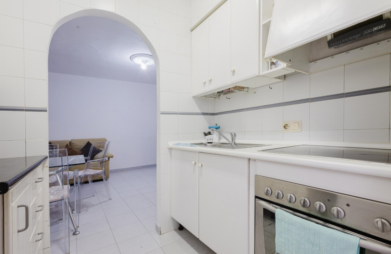 Resale - Apartment - Torrevieja - Acequion