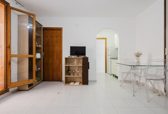 Resale - Apartment - Torrevieja - Acequion