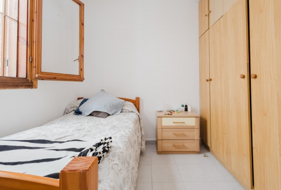 Resale - Apartment - Torrevieja - Acequion