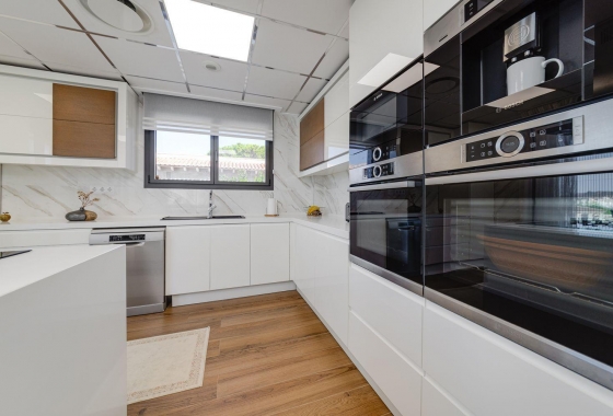 Reventa - Villa - Torrevieja - Los Balcones