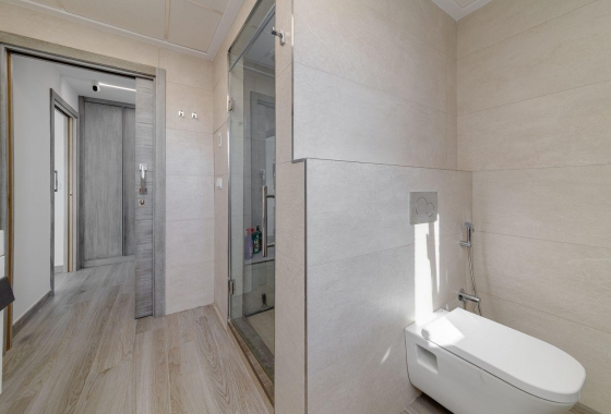 Reventa - Villa - Torrevieja - Los Balcones