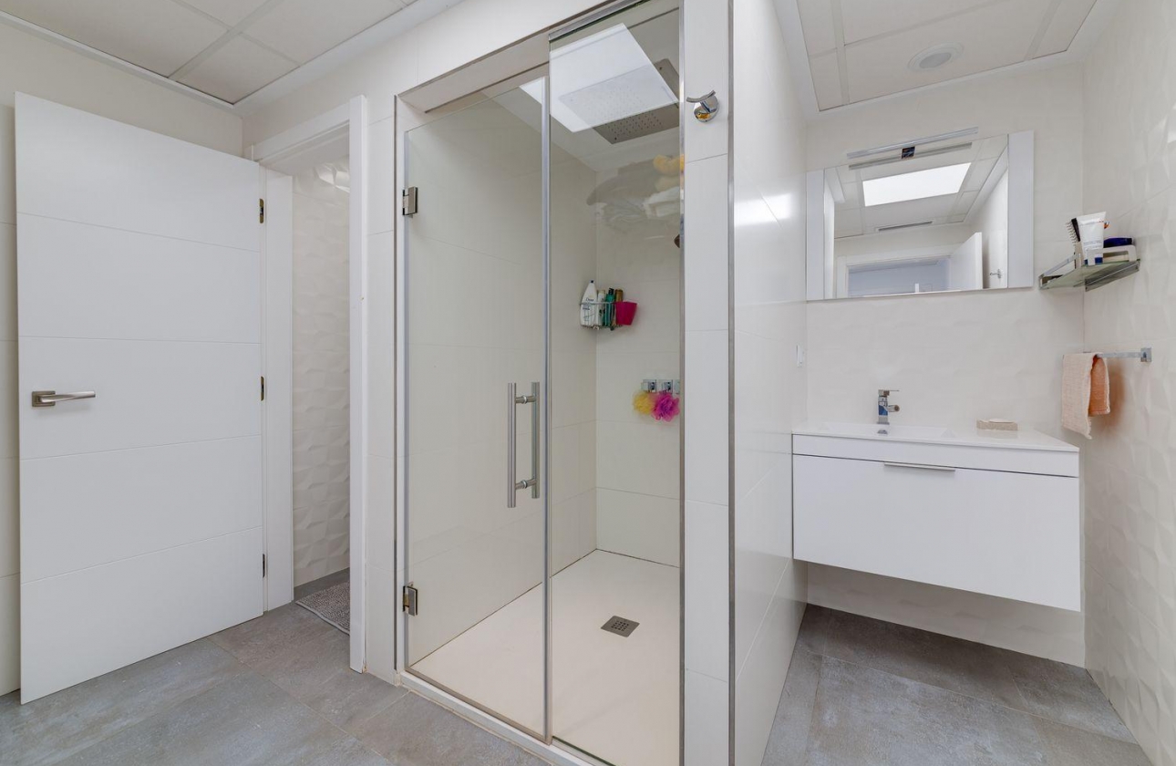 Reventa - Villa - Torrevieja - Los Balcones