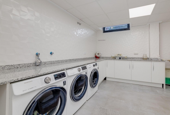 Reventa - Villa - Torrevieja - Los Balcones