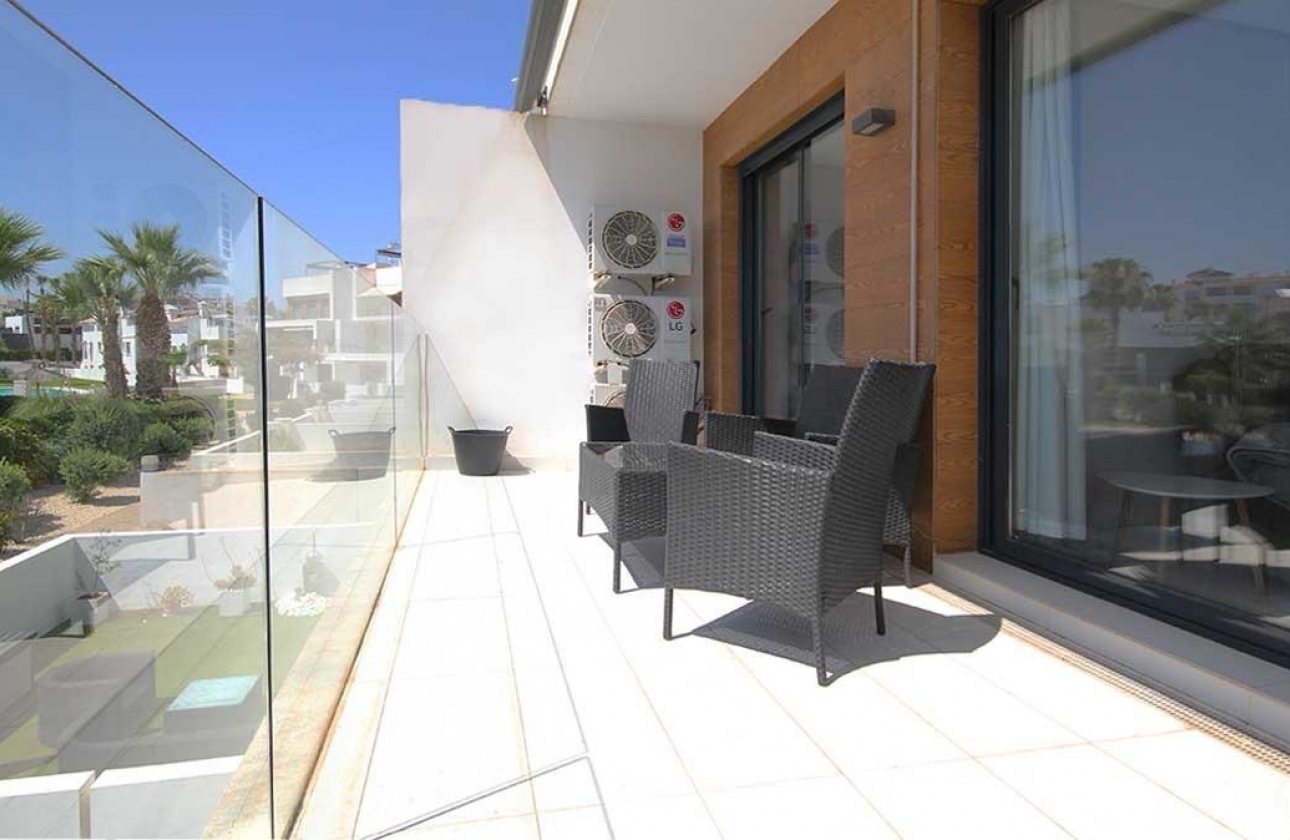Wynajem długoterminowy - Apartament - Orihuela Costa - La fuente